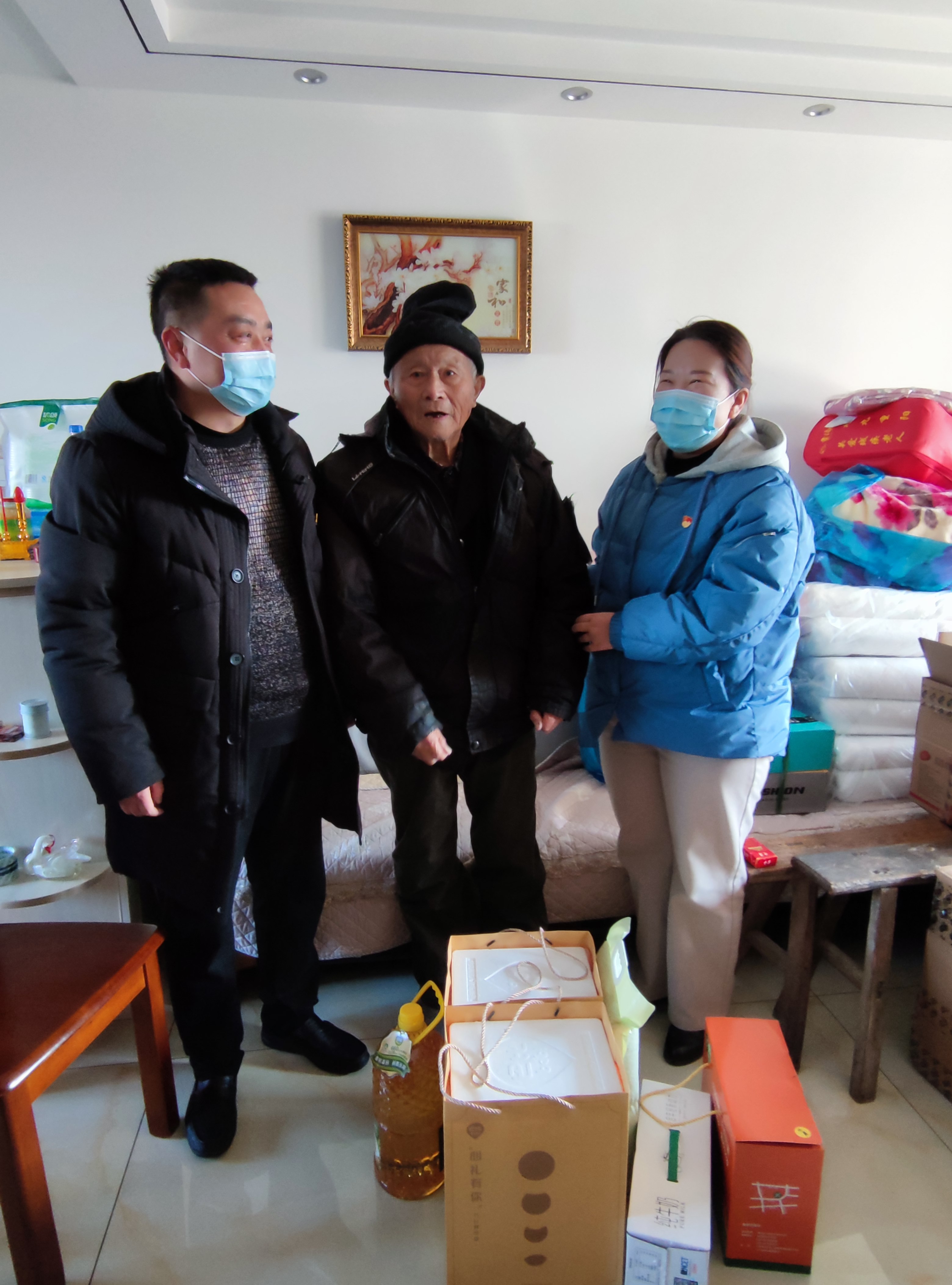 寒冬送暖｜尊龙凯时人生就是博开展社会慰问，传递浓浓温情